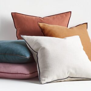 Almohadones en lino con vivos