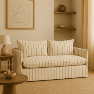 Sofá con funda a rayas